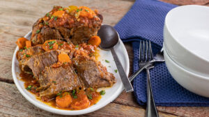 Slow-Cooker Beef Chuck Pot Roast with Vegetables