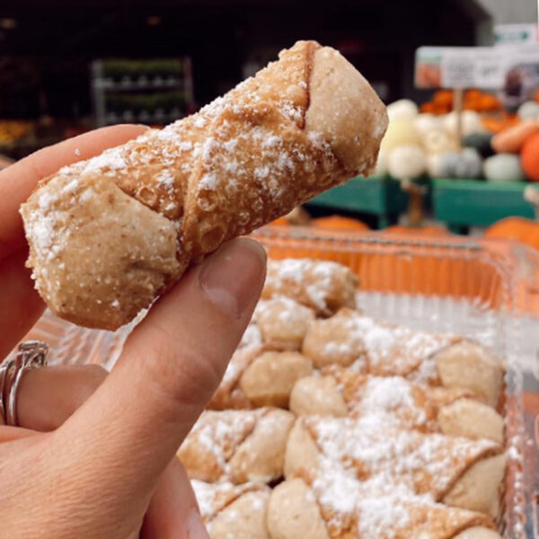 pumpkin_pie_cannolis